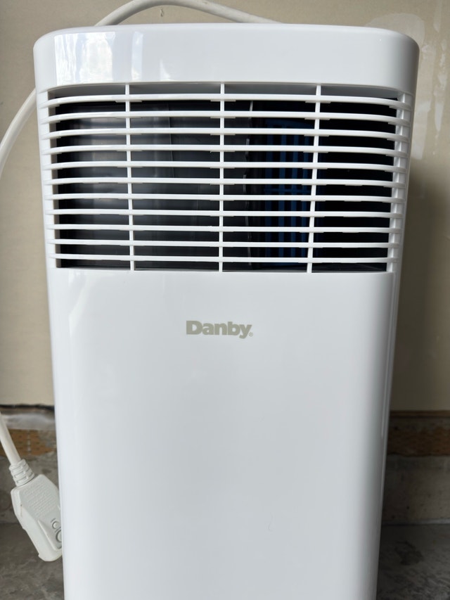 Danby Portable AC with Full Window Kit – New - photo 2