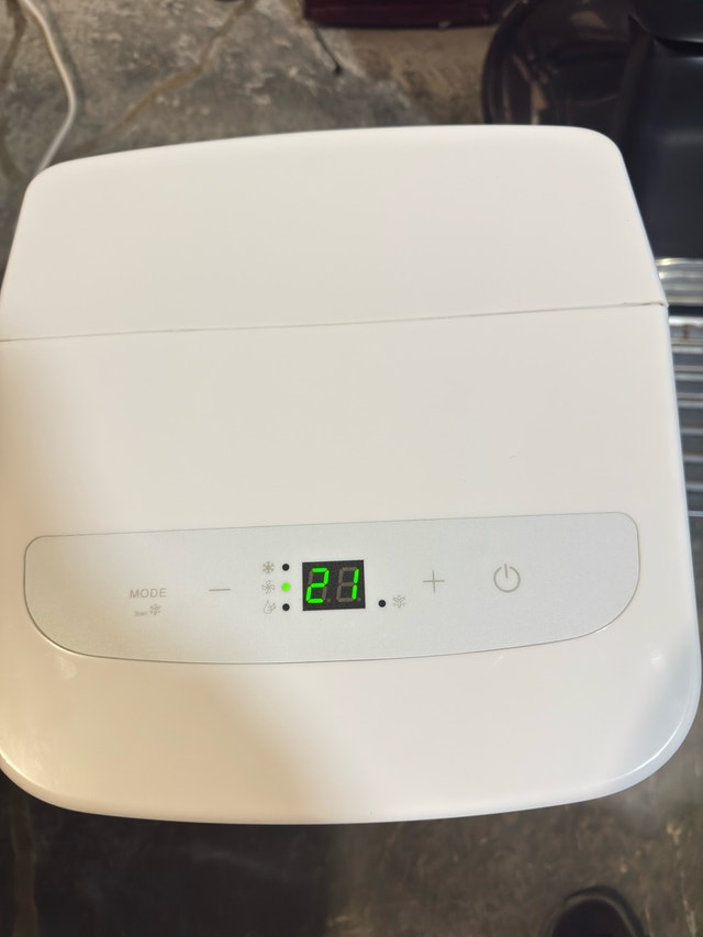Danby Portable AC with Full Window Kit – New - photo 4
