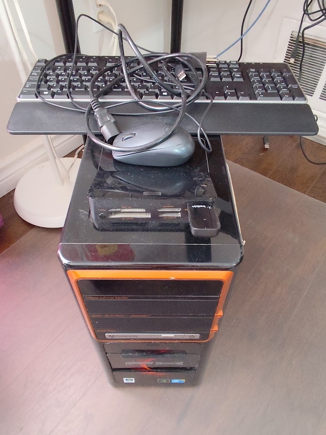 (Delivery) Desktop Computer Set