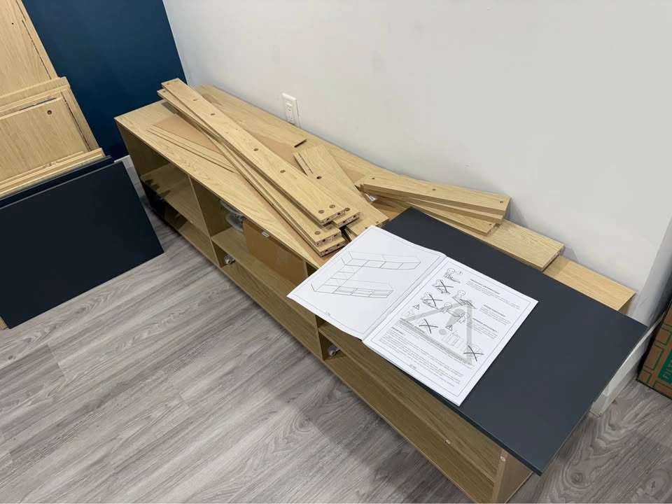 Modern C-Shaped Upto 65" TV Stand with Storage ⚽ - photo 3