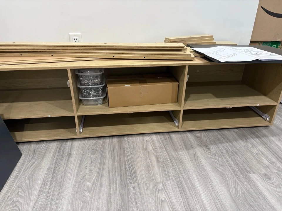 Modern C-Shaped Upto 65" TV Stand with Storage ⚽ - photo 5