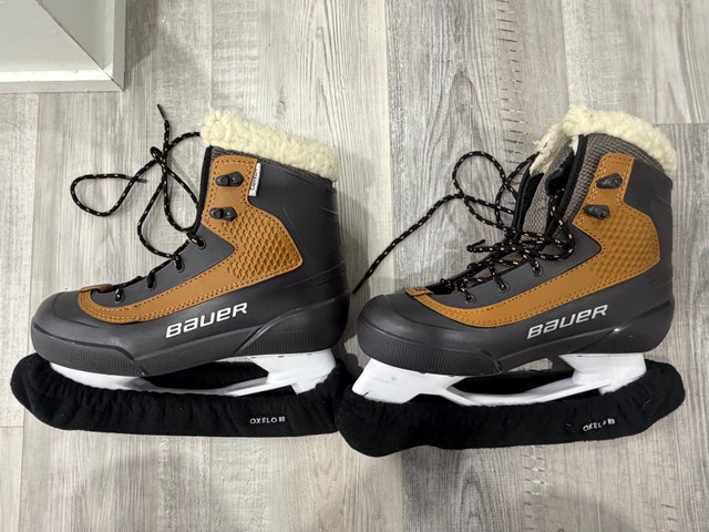 Bauer and Oxelo Ice Skates - photo 2