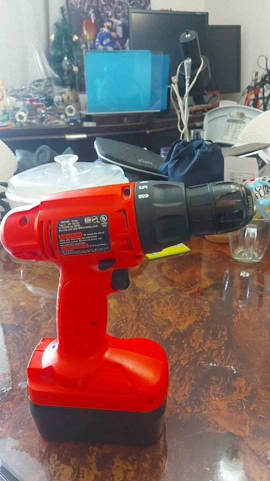 Drill with new 18v 6.5Ah lithium batterry - photo 2