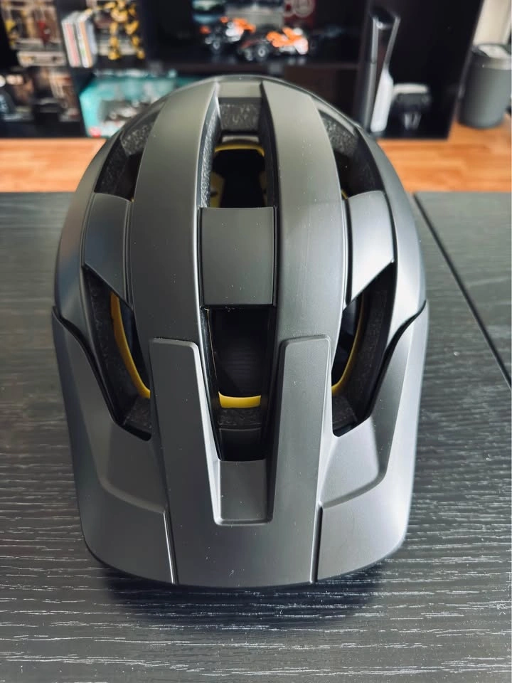 Diamondback Chute MIPS Bike Helmet, Size M/L, Like New - photo 2