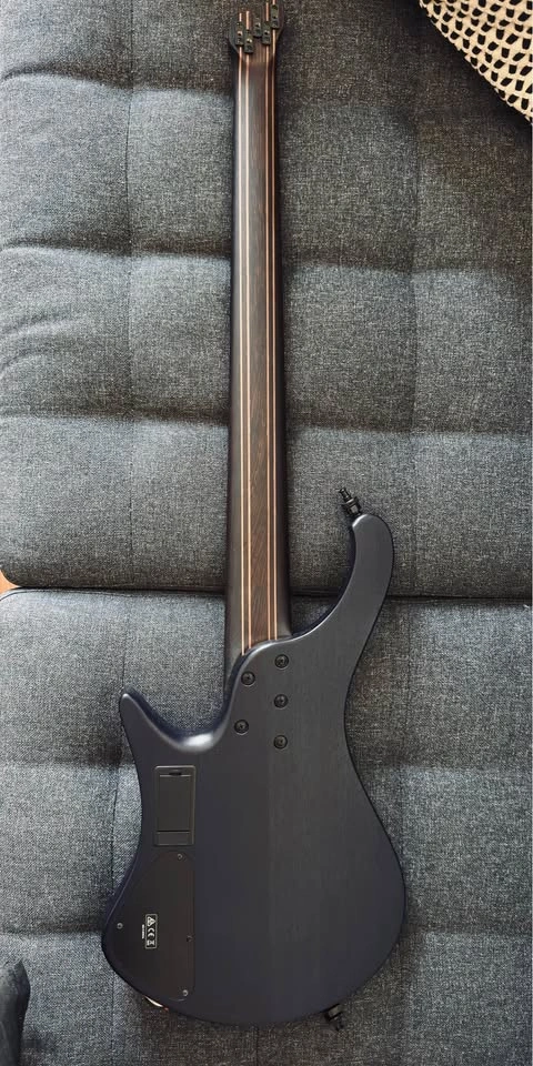 Ibanez EHB1505MS Pacific Blue Burst Flat with GigBlade Sliver - photo 2