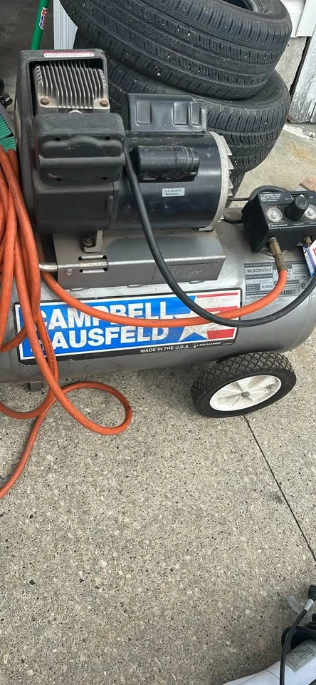 2.5 Air Compressor 20 Gallon - photo 2