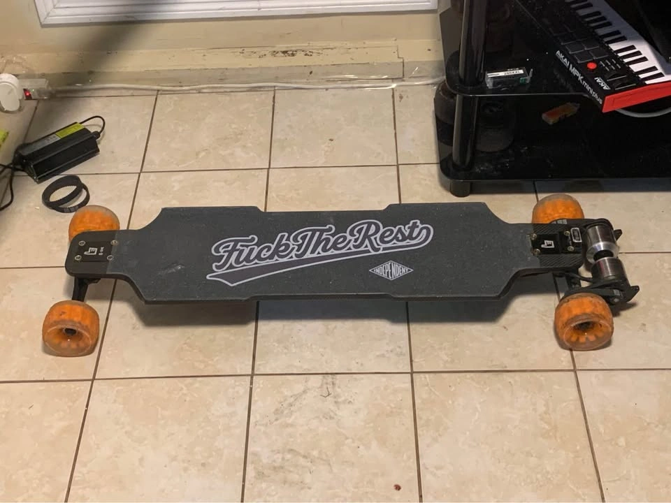 CARBON FIBER BELT DRIVE electric skateboard 45kmh/55dist $1800 m - photo 2