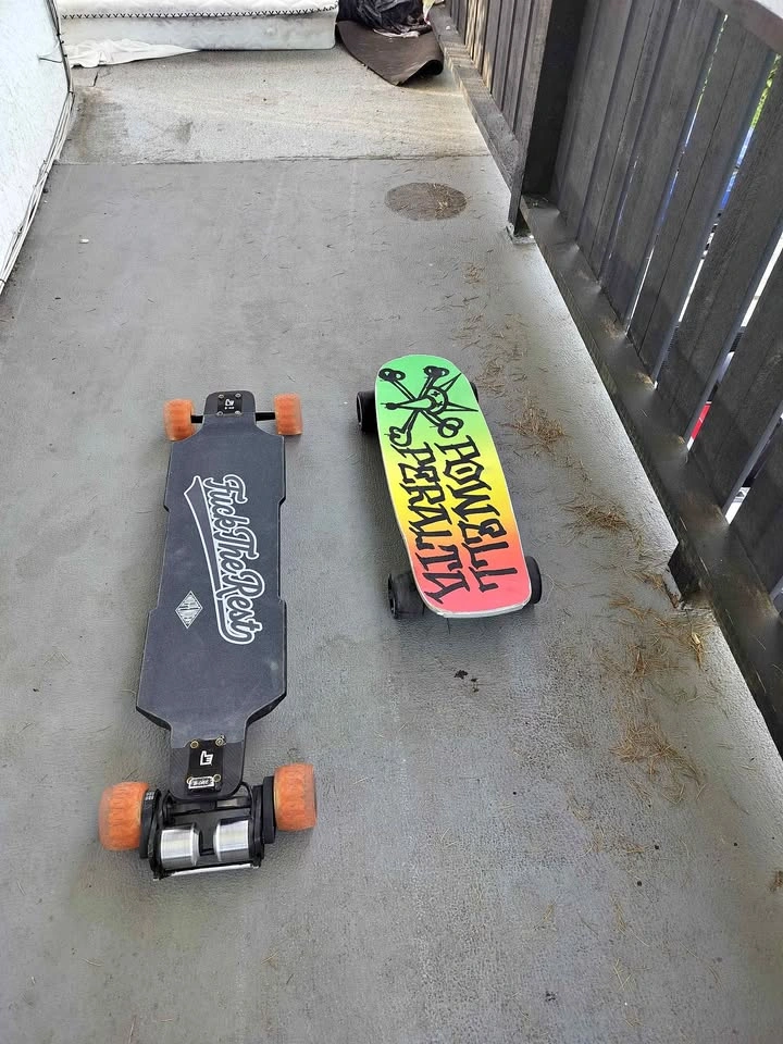 B-ONE CARBON 75KM RANGE ELECTRIC longboard