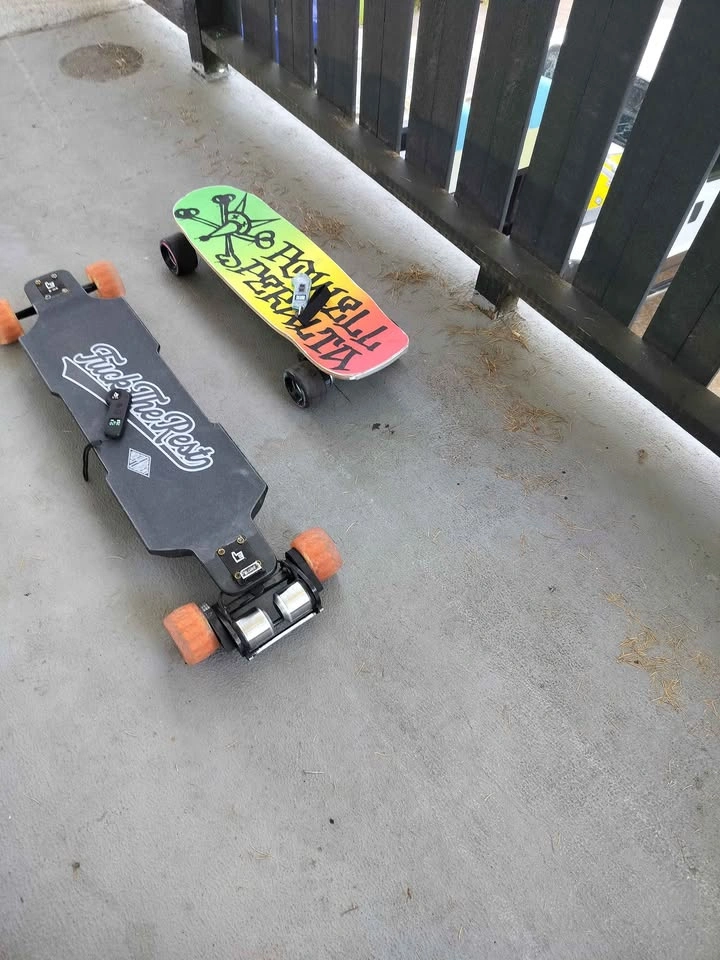 B-ONE CARBON 75KM RANGE ELECTRIC longboard - photo 2