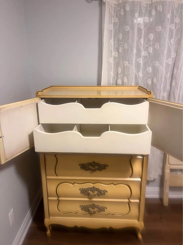 Vintage French Provincial Cane Door Accent Cabinet / Dresser - photo 3