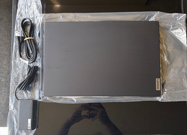 Lenovo V15 G4 Laptop - AMD Ryzen 7 - 16GB 512GB 15.6" - photo 2