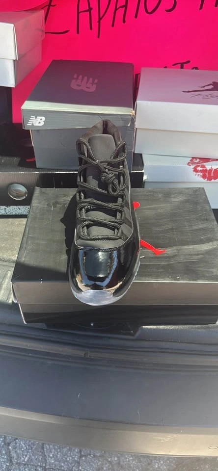 Air Jordan 11 Black Sneakers - photo 4