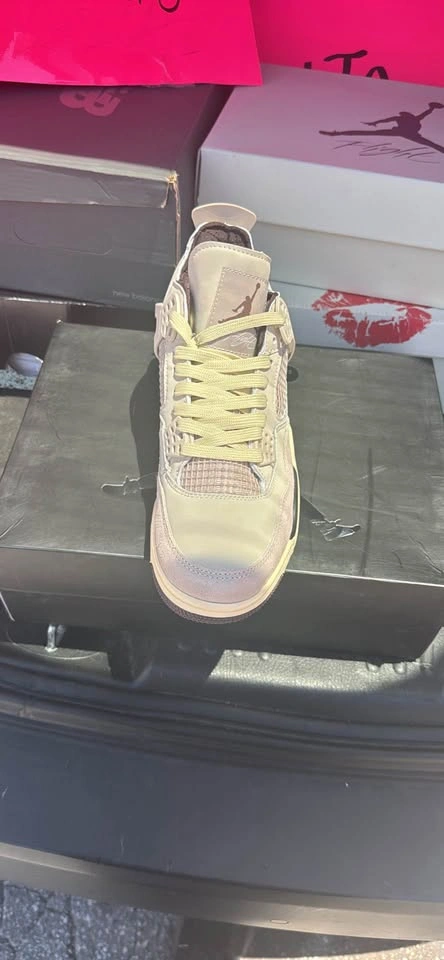 Jordan Air Jordan 4 Light Beige Sneakers - photo 4