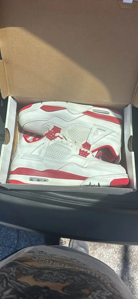 Air Jordan 4 White Red Sneakers with Custom Box - photo 2
