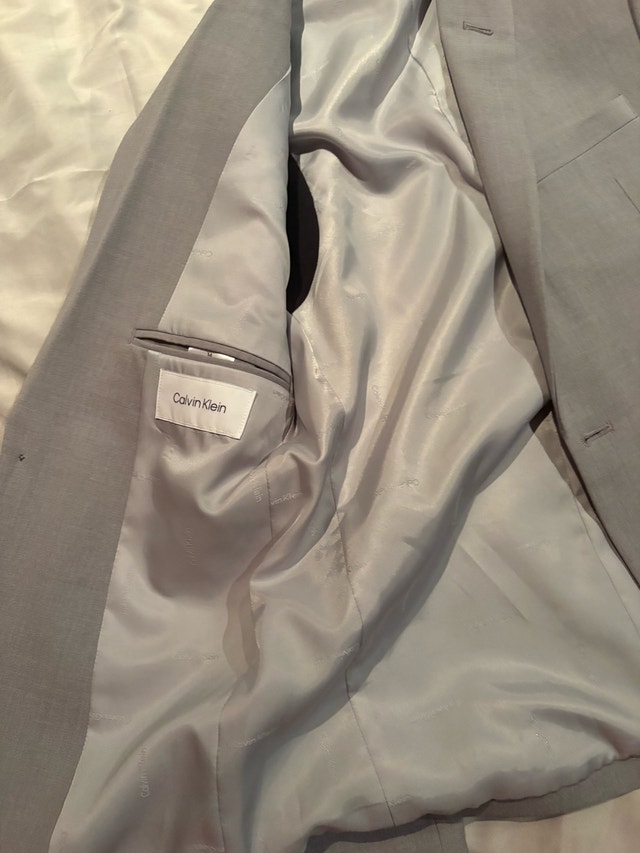 Calvin Klein light grey suit - photo 3