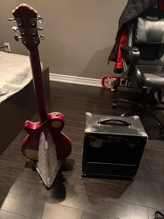 Michael Kelly Patriot guitar & Bugera V5 amp - photo 3