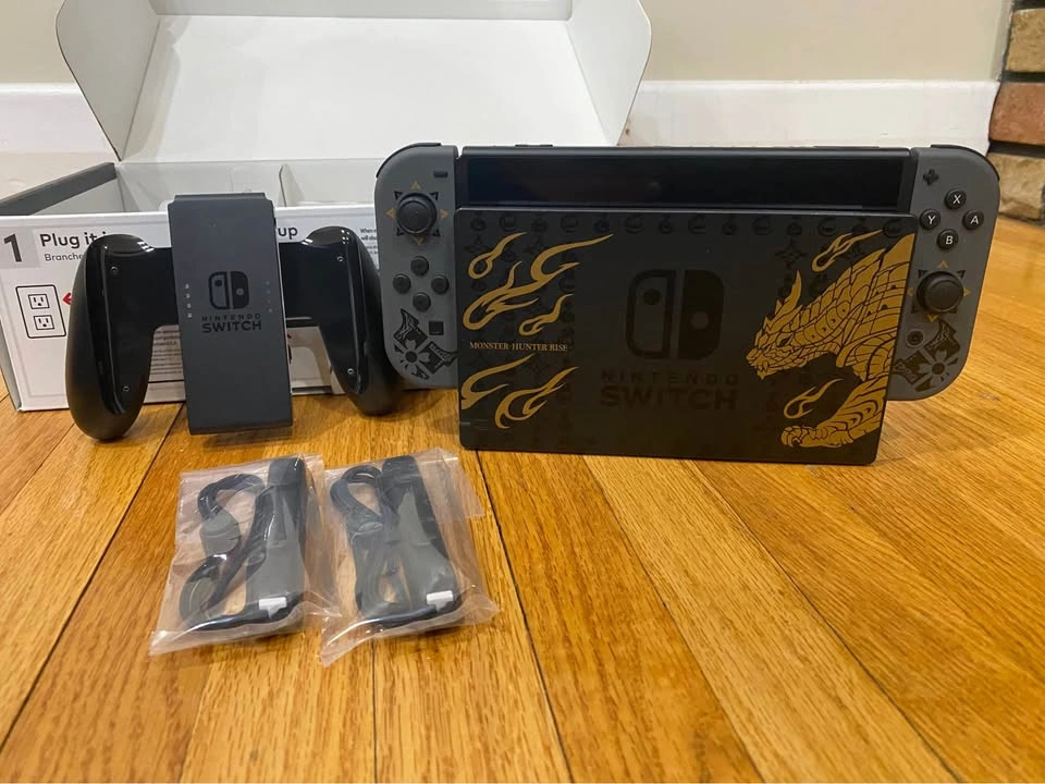 Nintendo Switch Monster Hunter Rise Edition (CIB – Like New) - photo 3