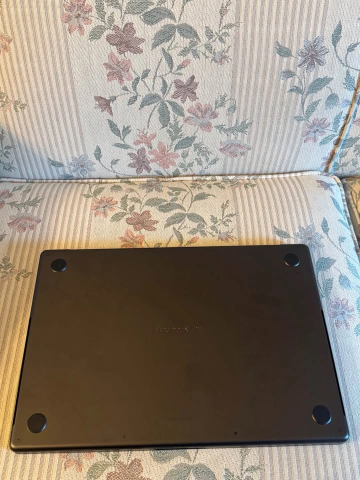 Macbook pro 16in M4 MAX 128GB 8TB - photo 5