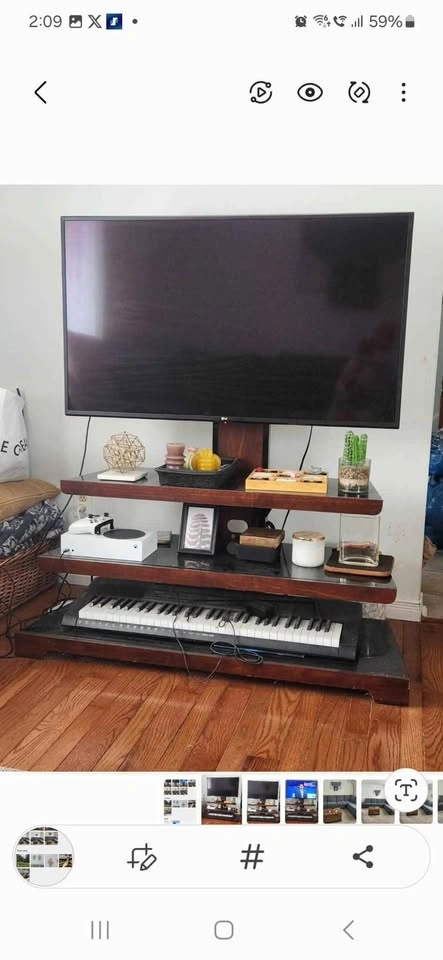 Complete Living Room Set – Sectional, TV, Rug & More – $750 OBO - photo 2