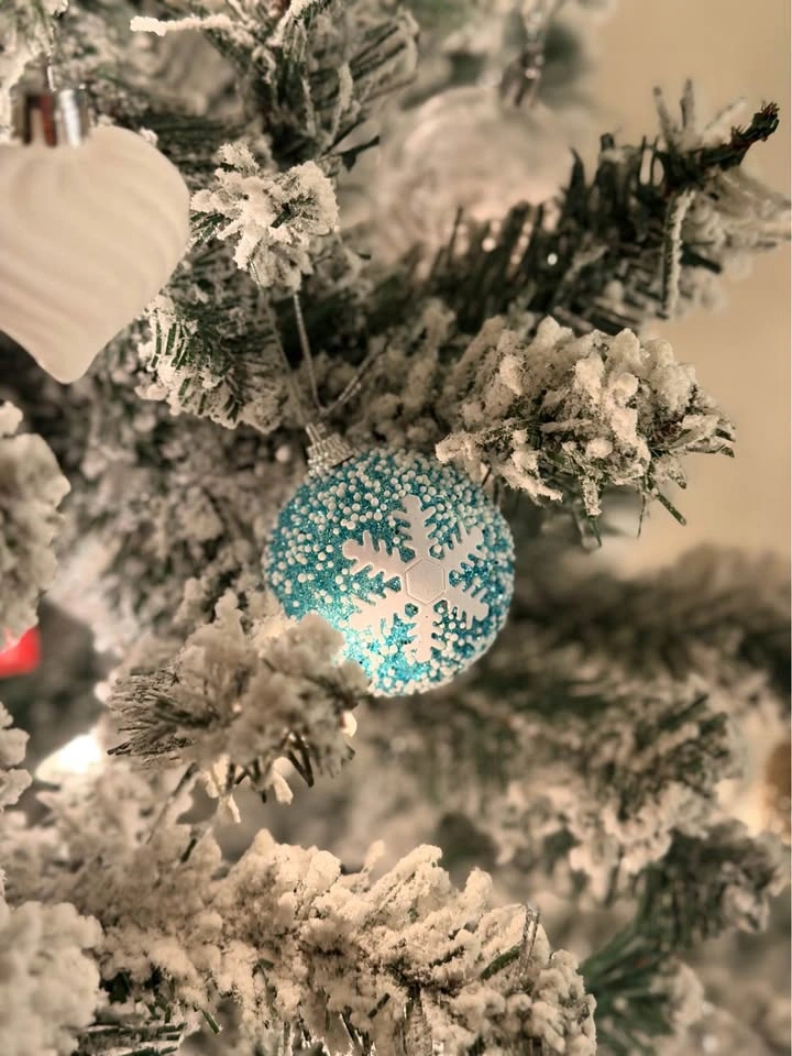 Flocked Christmas Tree with Premium Ornament Set - photo 3