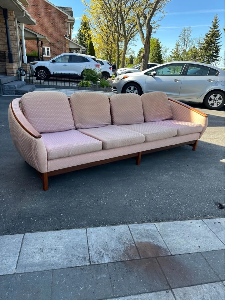 Huber tub barrel couch sofa - photo 2