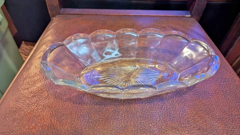 Vintage Oval Heisey Clear Glass Candy Dish