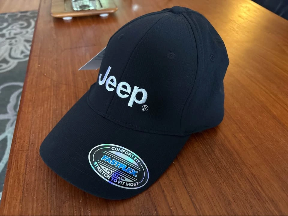 Brand New with tag Adult Official Jeep "FastFlex" Stretch-Fit Ha - photo 2
