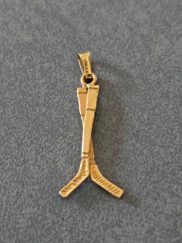 10k Gold Hockey Stick Pendant