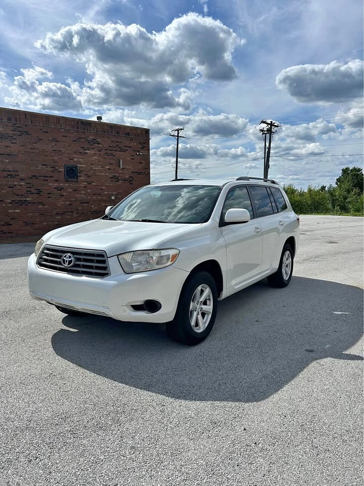 2008 Toyota Highlander LE Sport Utility 4D