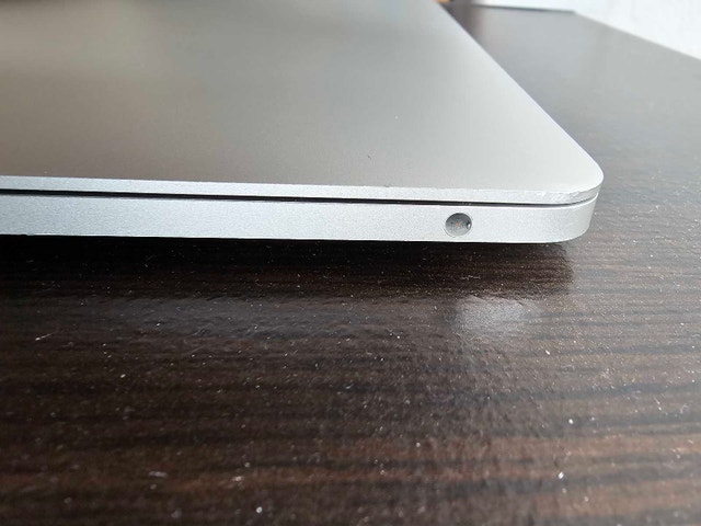 Apple MacBook Pro 13-inch - photo 3