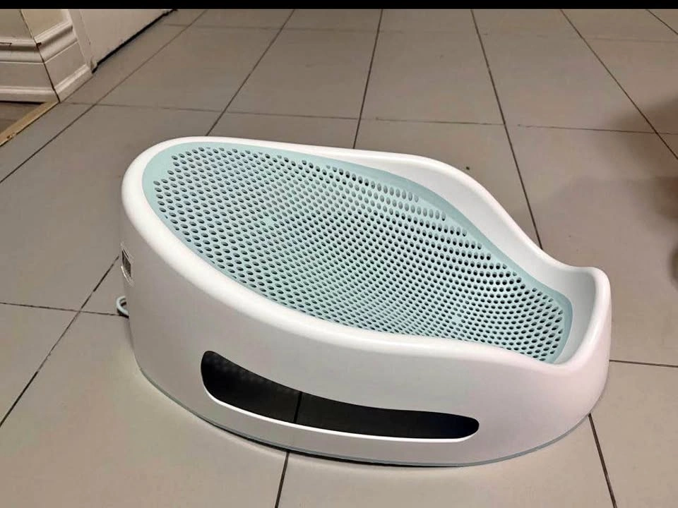 Baby Bath Seat – Excellent Condition