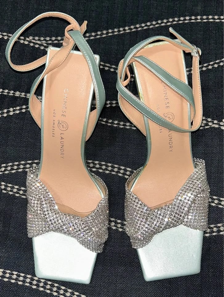 Chinese Laundry Galda Clear Acrylic Heeled Sandals SZ 8 ⚽️ - photo 2