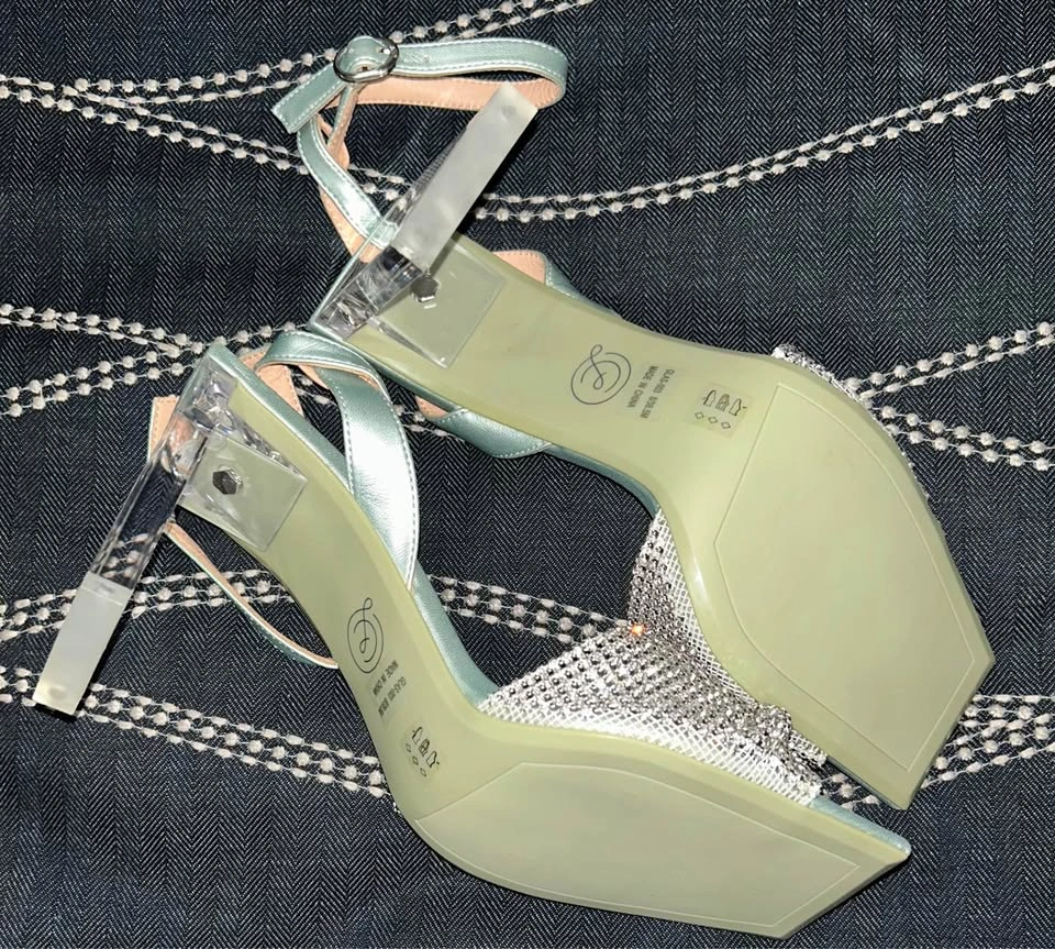 Chinese Laundry Galda Clear Acrylic Heeled Sandals SZ 8 ⚽️ - photo 4