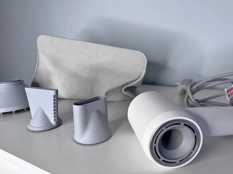 Laifen SE High-Speed Hair Dryer - like new, Dyson alternative