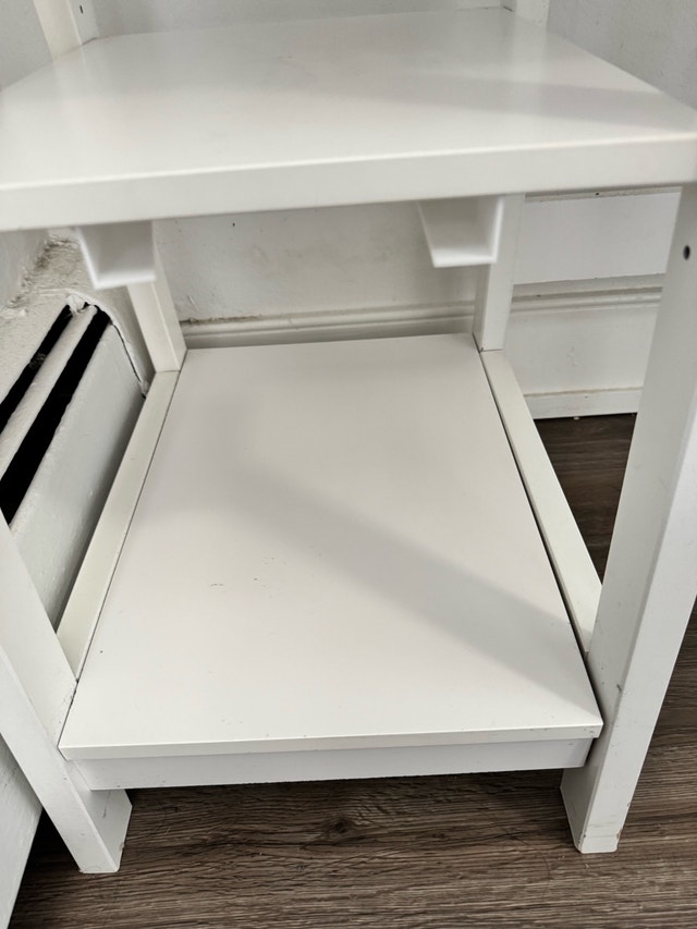 White desk - photo 3