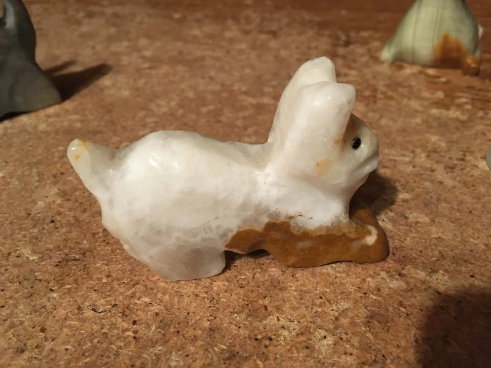 LOT OF 4 ONYX ALABASTER FIGURES RABBIT SEAL DONKEY AND CACTUS - photo 3