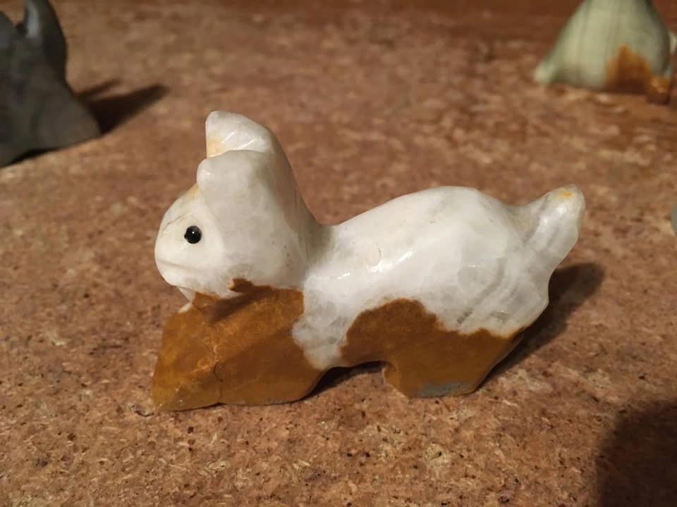 LOT OF 4 ONYX ALABASTER FIGURES RABBIT SEAL DONKEY AND CACTUS - photo 4