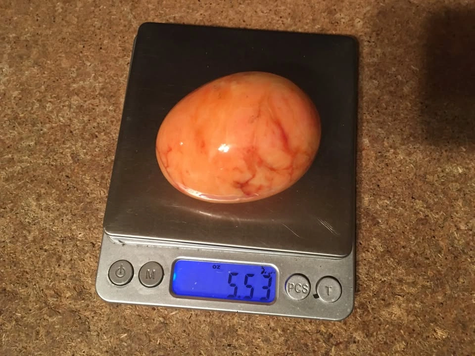 LOT OF TWO VINTAGE PINK/ORANGE ALABASTER MARBLED STONE EGGS - photo 4