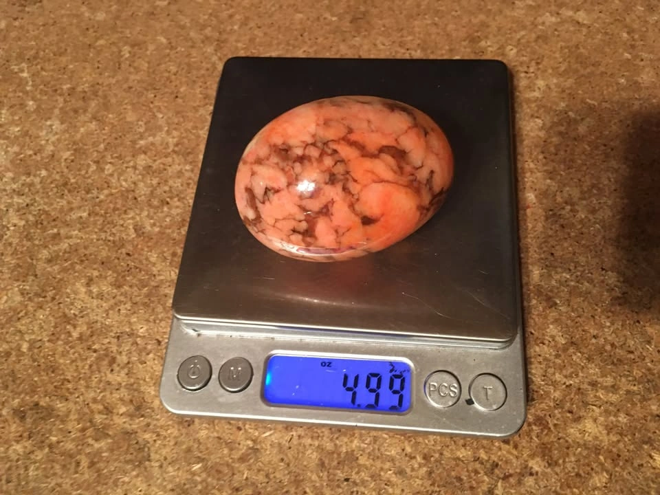 LOT OF TWO VINTAGE PINK/ORANGE ALABASTER MARBLED STONE EGGS - photo 5