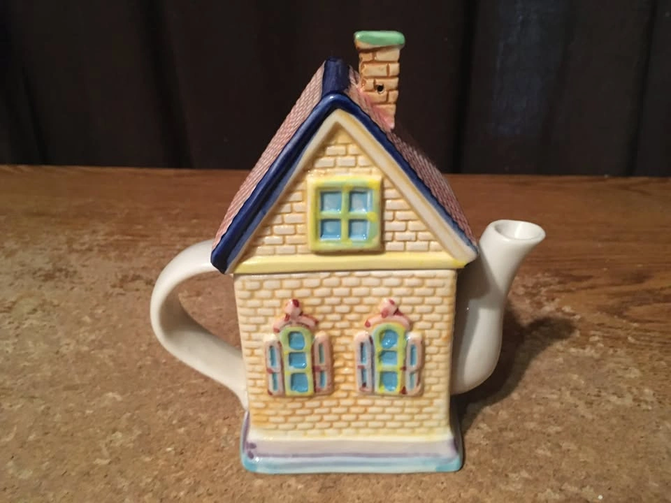 HOUSTON HARVEST 2000 COLLECTOR SERIES COFFEE SHOP CERAMIC TEAPOT - photo 2