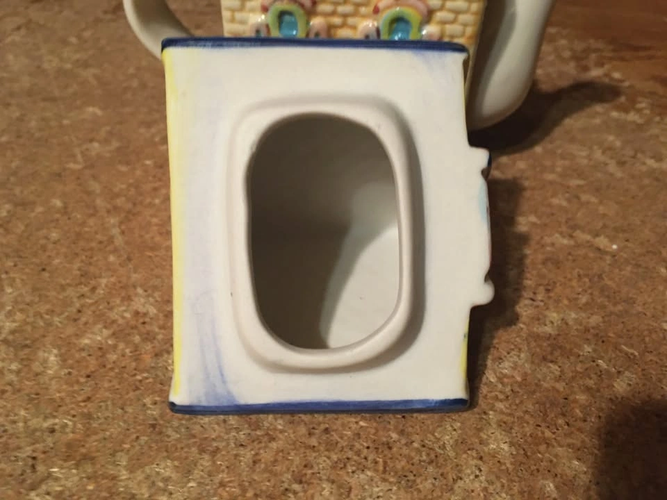 HOUSTON HARVEST 2000 COLLECTOR SERIES COFFEE SHOP CERAMIC TEAPOT - photo 3