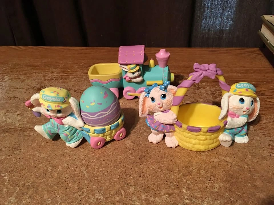 LOT OF 3 CRAYOLA BUNNY SPRING EASTER FIGURES