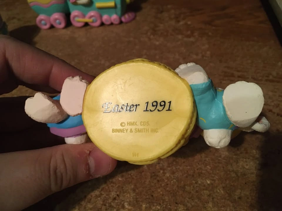 LOT OF 3 CRAYOLA BUNNY SPRING EASTER FIGURES - photo 4