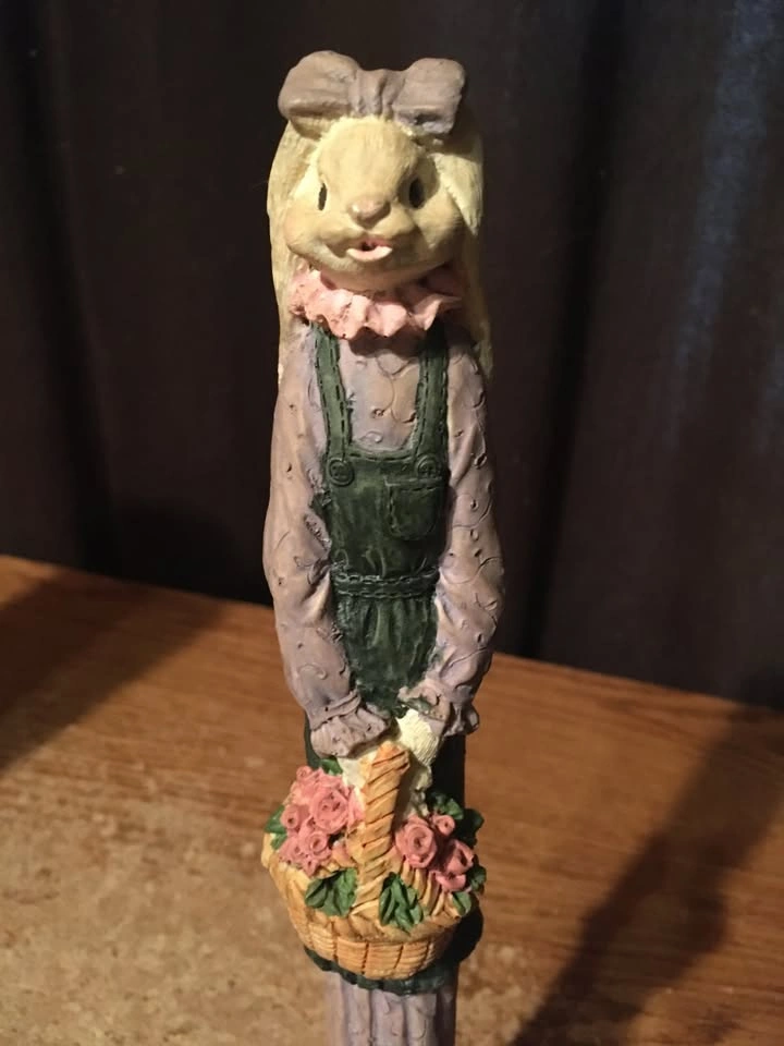 WINDSOR COLLECTION EASTER COLLECTIBLE FIGURINE BUNNY WITH BASKET - photo 3
