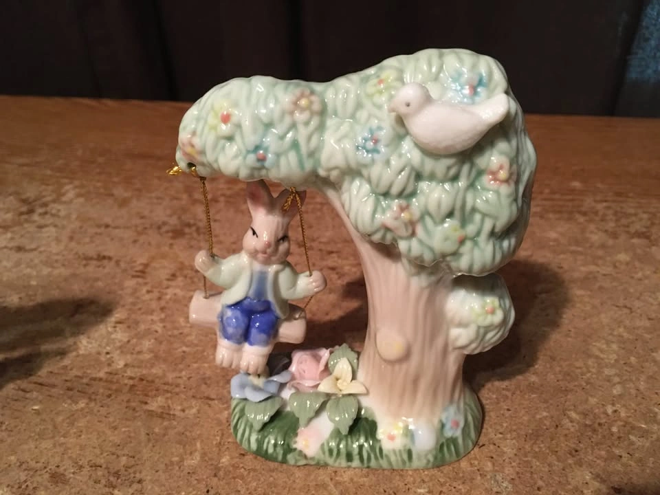LOT OF 2 K'S COLLECTION BUNNY SWINGING IN A TREE GIRL BUNNY - photo 2