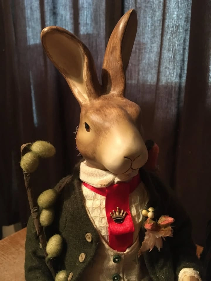 HALLMARK MR AND MRS BUNNY CARRYING BASKETS EGGS CARROTS STICK 18 - photo 5