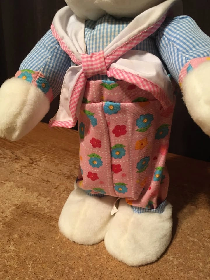 VINTAGE T. L. TOYS HK ANIMATED SINGING HOPPING EASTER BUNNY PLUS - photo 4