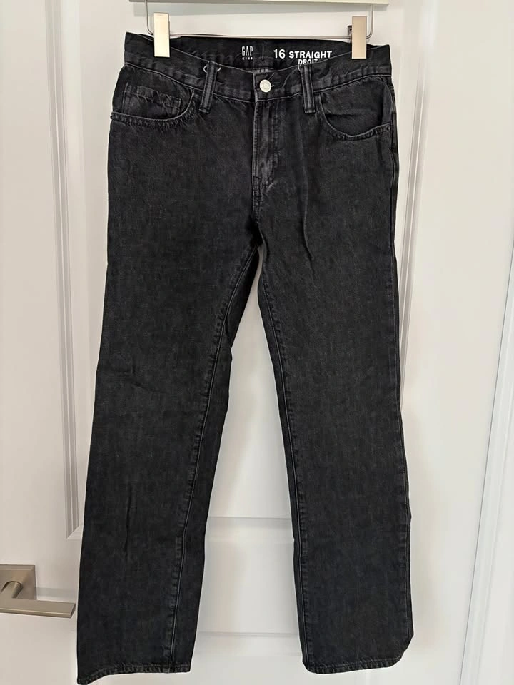 GAP Kids Straight Jeans with Washwell ~ Black ~ Size 16⚽️