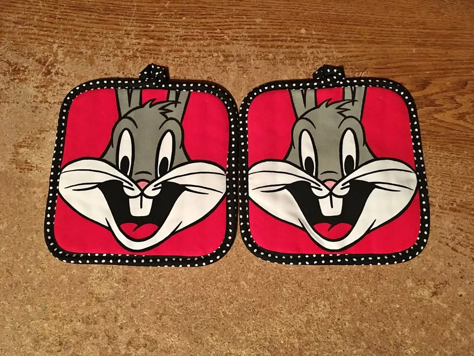 SET OF 2 BUGS BUNNY POT HOLDERS LOONEY TUNES BARTH & DREYFUSS 19