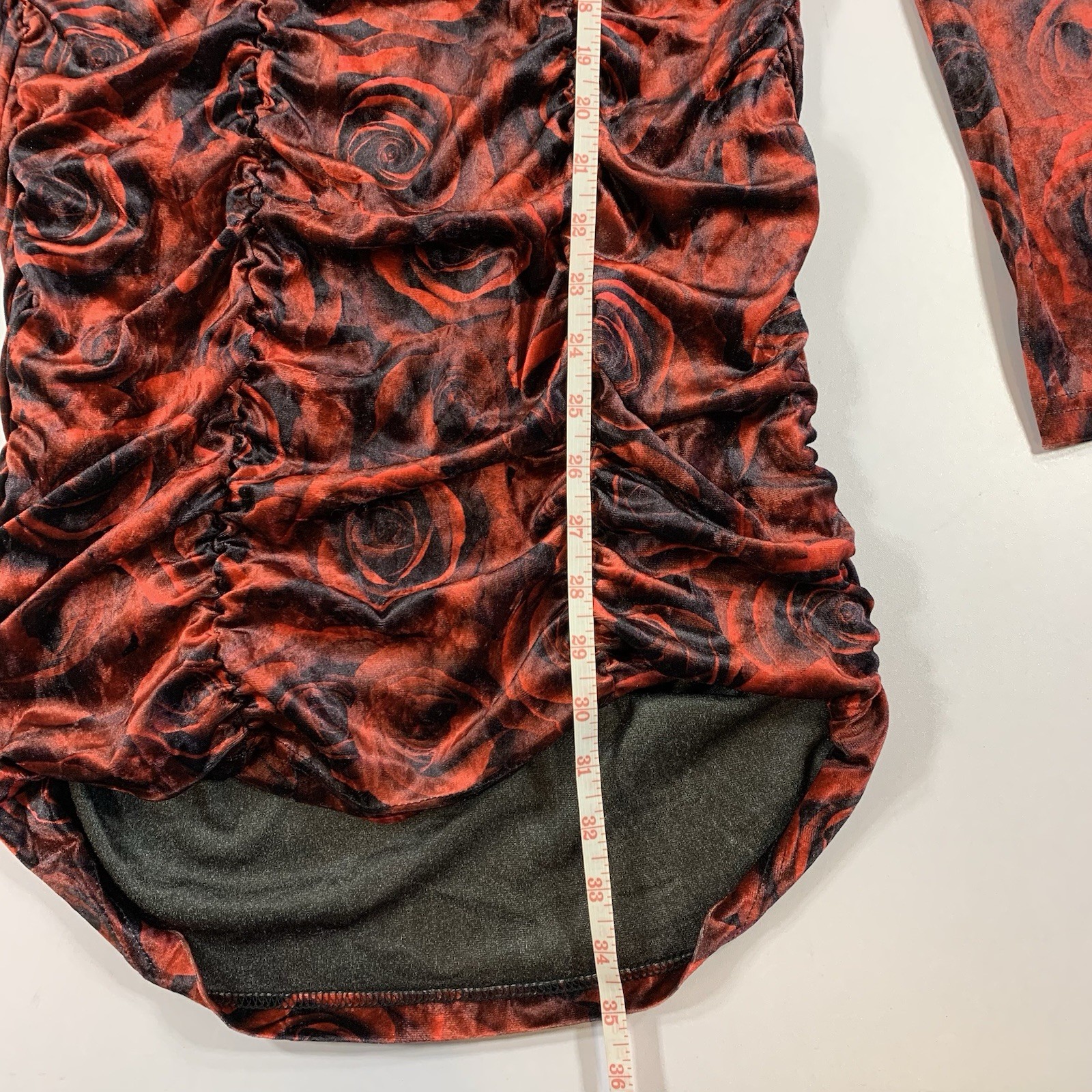 ⚽️ Red Rose Velvet Mini Dress M AOP Bodycon Ruched Open Back - photo 5